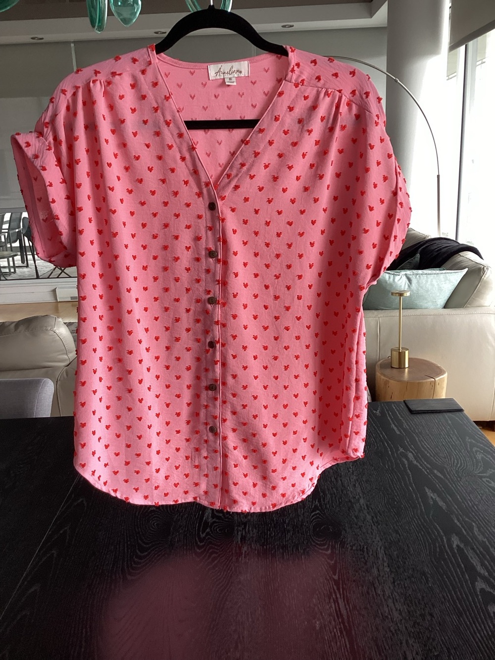 Women’s Pink Heart-Print Button Front Blouse
Annelieze 
Medium